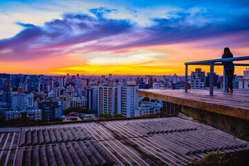 Obraz premium Cityscape View During Sunset from Professor Amílcar Vianna Martins Park in Belo Horizonte, Minas Gerais State, Brazil