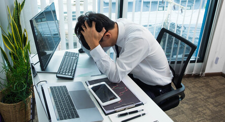 Stock surfers consult investment with online brokers, trading, trading stocks to get business profits.