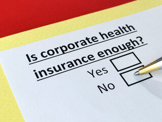Obraz premium Questionnaire about insurance
