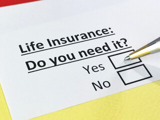 Obraz premium Questionnaire about insurance