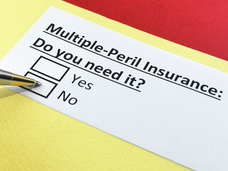 Obraz premium Questionnaire about insurance