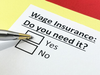 Obraz premium Questionnaire about insurance