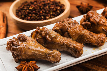 fowl stewed with soy sauce，Chicken Wing Root