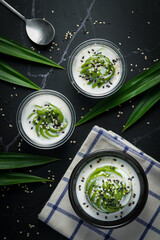 Pandanus pudding in sweet coconut cream.