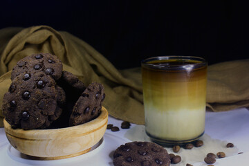 Chocolate granules cookies served with strong Vietnamese drip coffee, bitter coffee and sweet cookies are best served when relaxing such as reading a book or when we need energy