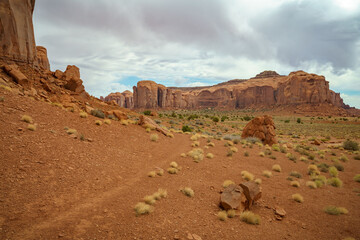 the scenic drive in the monument valley, usa