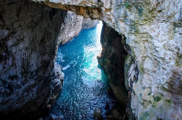 Grotta al mare smeraldo di Gaeta, Italia