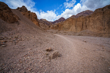 hikink the natural bridge trail in death valley, california, usa