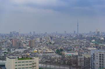 東京都北区王子から見た曇りの日の東京の景色
