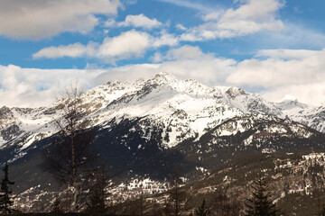Obraz premium Montagnes dans les Alpes de Savoie