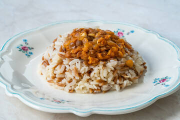 Lebanese Mujadara Rice and Lentils Pilaf with Vermicelli / Pilav.