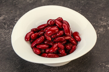 Red baked kidney in the bowl