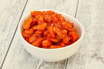 Baked kidney with tomato and pepper