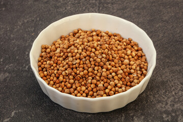 Coriander seeds in the bowl