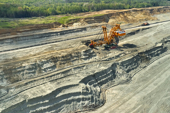 Bucket-wheel excavator for surface mining in a lignite quarry, Heavy industry of coal mining.
