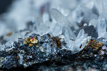 quartz close up with gold