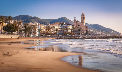 Sitges is a town near Barcelona in Catalunya, Spain. It is famous for its beaches and nightlife. - obrazy, fototapety, plakaty