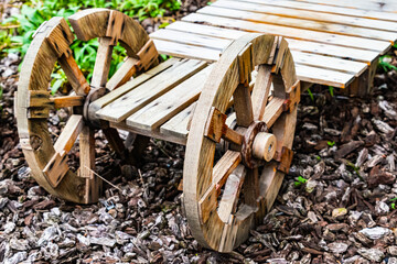 Yard decoration 'Wooden Wheelbarrow'