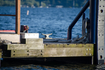 Fototapeta premium Cleat and ropes on a pier at Kirkland City dock