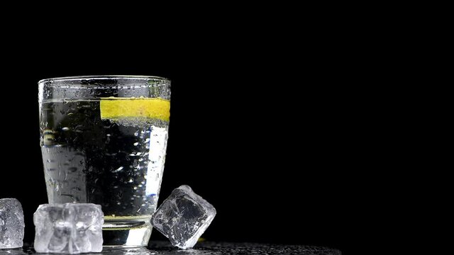 Portion of chilled sparkling water as seamless loopable footage (4K)