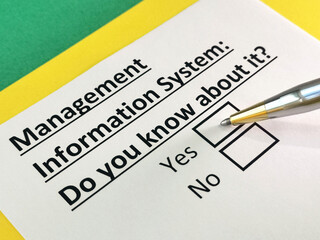 Obraz premium Questionnaire about marketing.