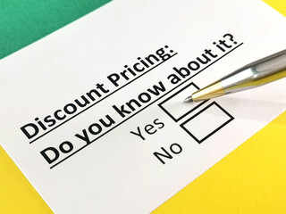 Obraz premium Questionnaire about marketing.