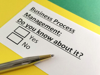 Obraz premium Questionnaire about marketing.