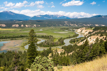 Fototapeta premium Beautiful landscape of Columbia River valley, British Columbia, Canada