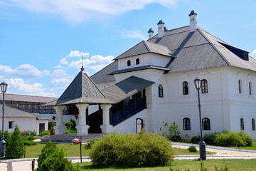Fototapeta na wymiar Orthodox monastery on the island of Sviyazhsk in Kazan. The monastery is protected by UNESCO.