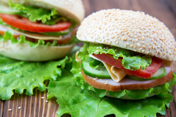 Sandwiches with ham and lettuce