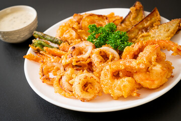 deep fried seafood (shrimps and squid) with mix vegetable