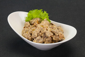 Chicken liver with cream and dry tomatoes