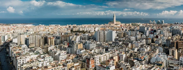 Foto op Canvas Panoramisch uitzicht op de skyline van Casablanca. © Nessa Gnatoush