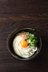 釜玉うどん、俯瞰