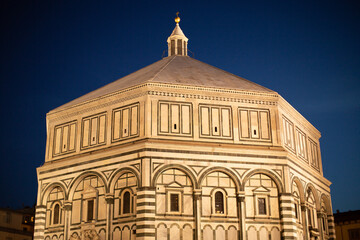 Fototapeta na wymiar Exterior of Il Duomo cathedral Florence