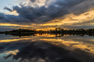 Fototapeta premium Sunset in Ukraine. Kiev region. 31. 05. 2020