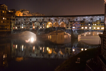 Fototapeta na wymiar Beautiful view of Ponte Vecchio, Florence 
