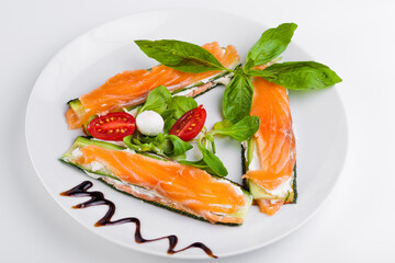Salmon and zucchini sandwich with cream cheese