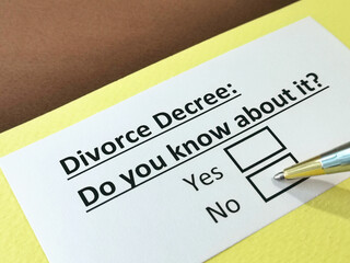 Obraz premium One person is answering question about divorce decree.