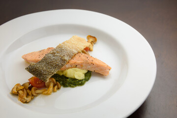 Grilled Salmon with Pesto Sauce