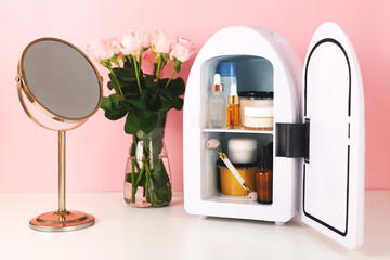 Mini fridge for keeping skincare, makeup and beauty product cool and fresh. Extend shelf live of creams, serums. Keep your beauty products organized and cool.