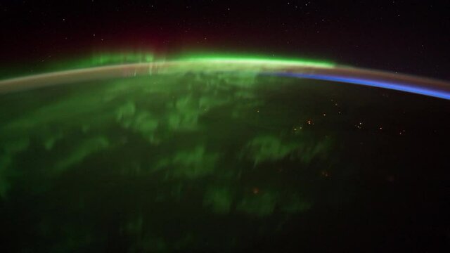 Time-Lapse from ISS over  USA Canada Exp30 Aurora Borealis 26 Jan 2012