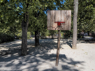 old basketball hoop