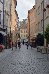 Obraz na płótnie Canvas Calle de Praga en verano