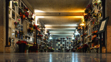 A columbarium in a cemetery to maintain the memory of the deceased.