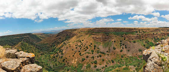 Gamla canyon against the blue sky