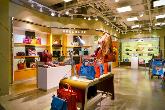 longchamp sunway pyramid