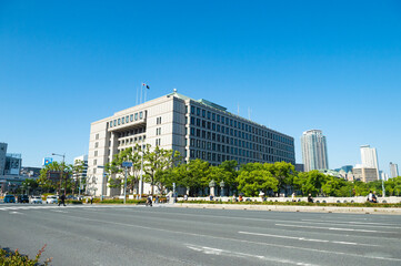 Fototapeta na wymiar 大阪市役所の庁舎