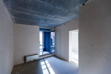 preview apartment where renovations are taking place with the processing of all surfaces