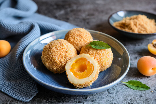 Marillenknödel – sweet dumplings stuffed with apricot and coated with breadcrumbs